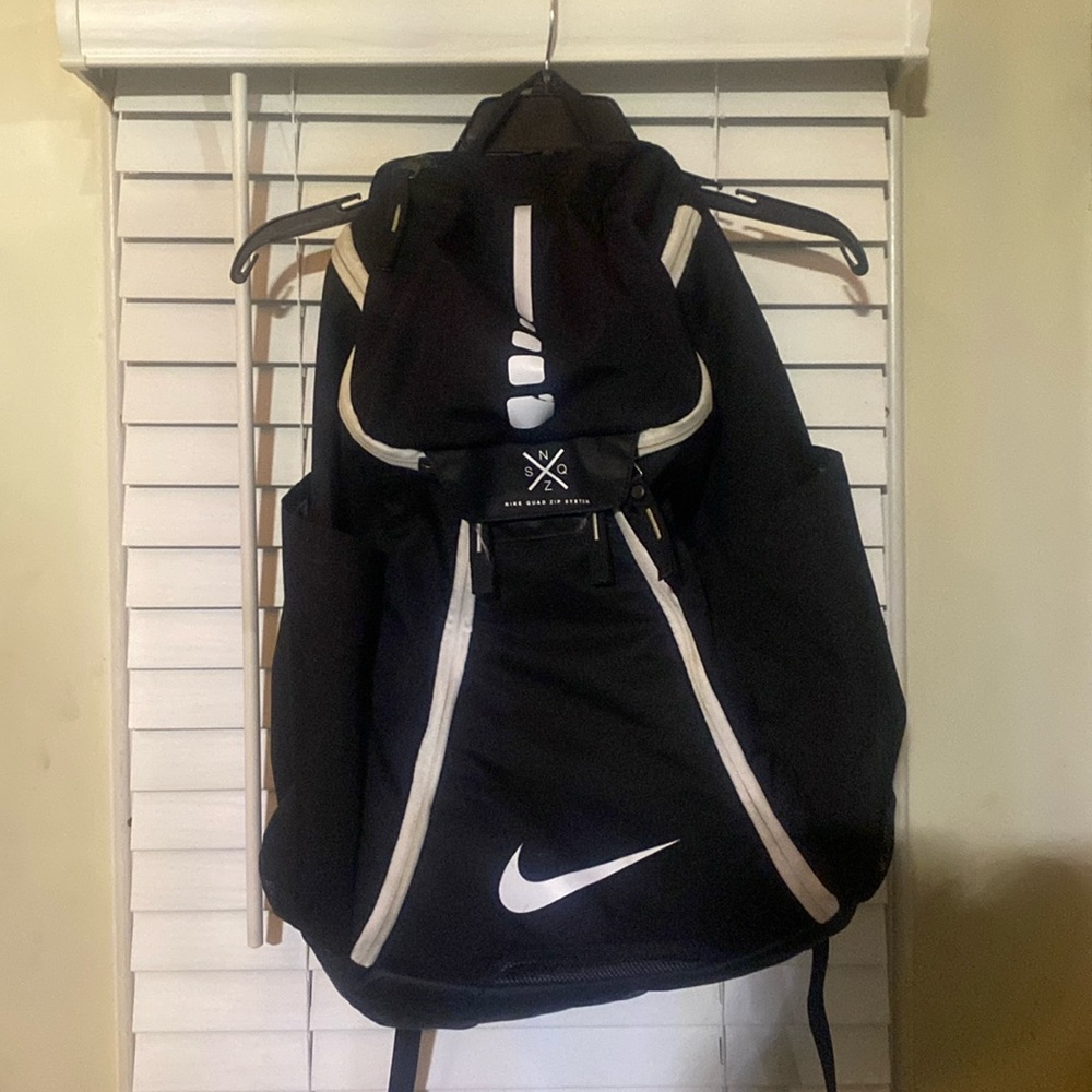 Nike Elite Quad Zip System Backpack.